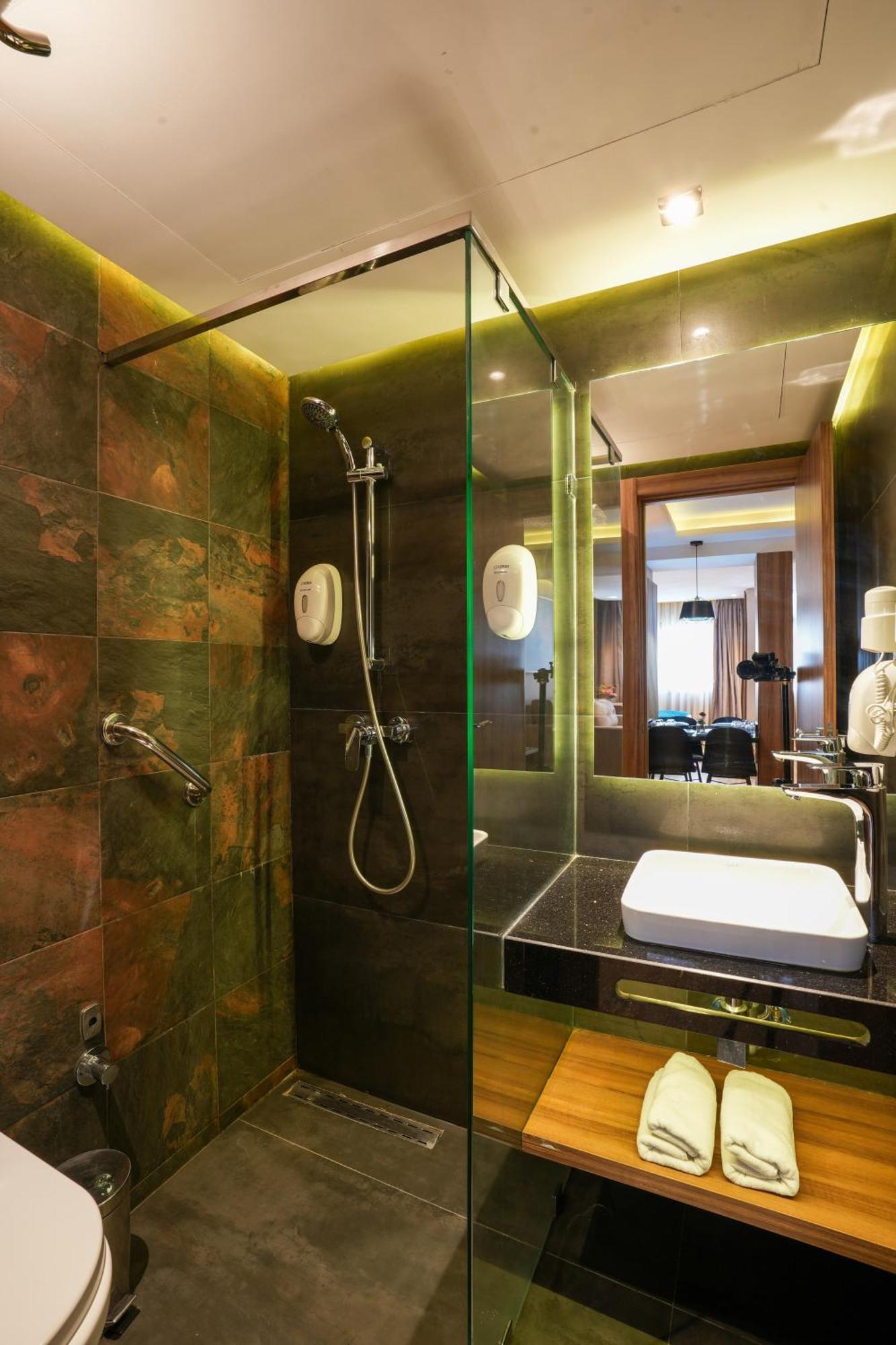 First Suites Hotel Рабат Экстерьер фото